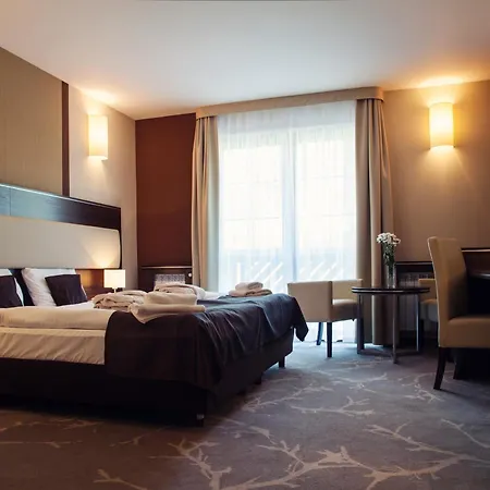 Era Hotel 3*